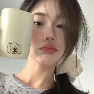 【社会反思】《明天，我会成为谁的女友》全集在线：出租女友、陪酒女、追星族的边缘女性真实生活图鉴