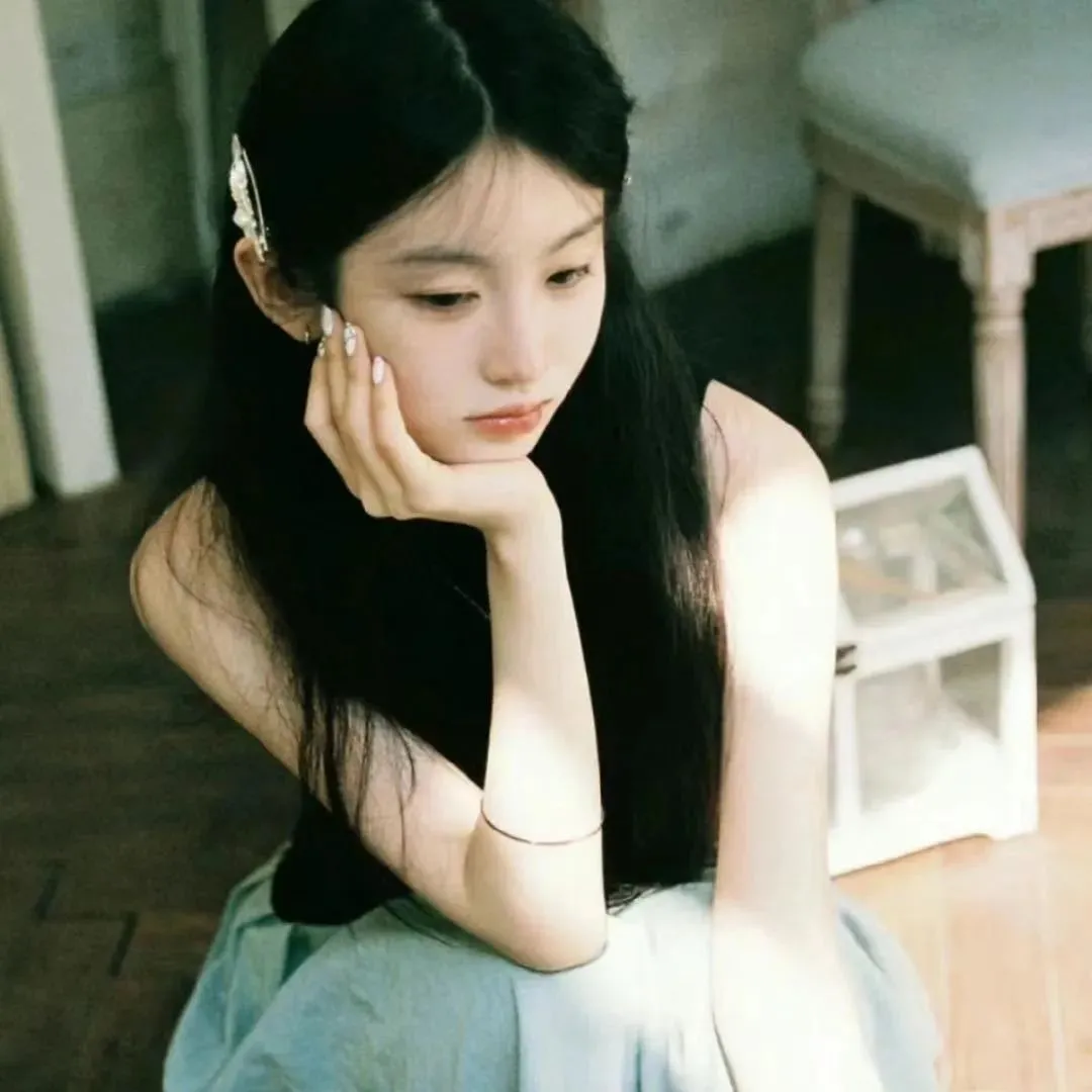 小津安二郎经典《晚春》超清修复：为了让女儿出嫁而编造谎言的父亲，极致克制的日本美学
